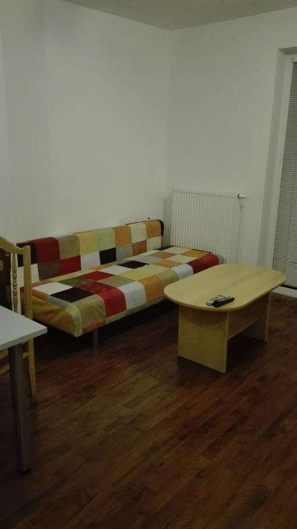 Apartman Halex Centrum City Aupark ピエシュチャニ エクステリア 写真